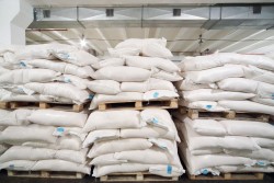 WHITE REFINED SUGAR FROM FACTORY WHOLESALE BRAZIL ORIGIN WHOLESALE SUGAR ICUMSA 45